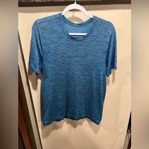 BOGO FREE! Men’s Lululemon Tee